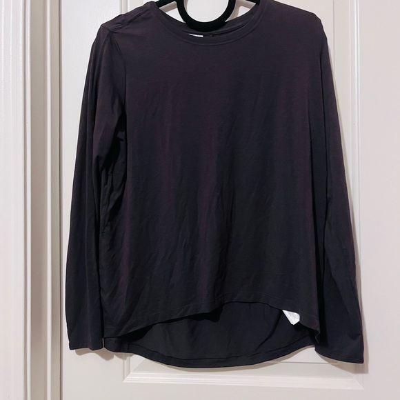 Athleta Move With Ease Long Sleeve Top - grey brownish color NWT - Picture 9 of 10